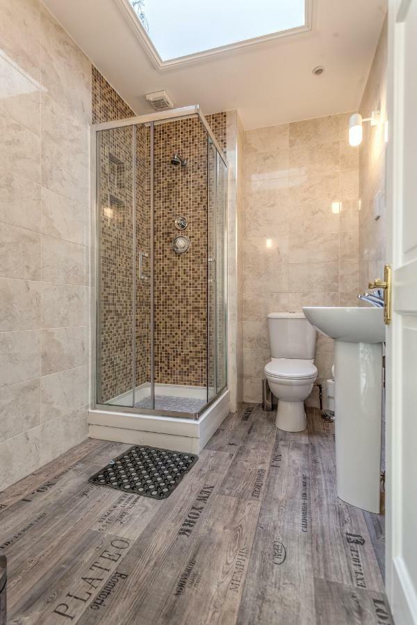 Tintawn House Hotel Sandyford Esterno foto