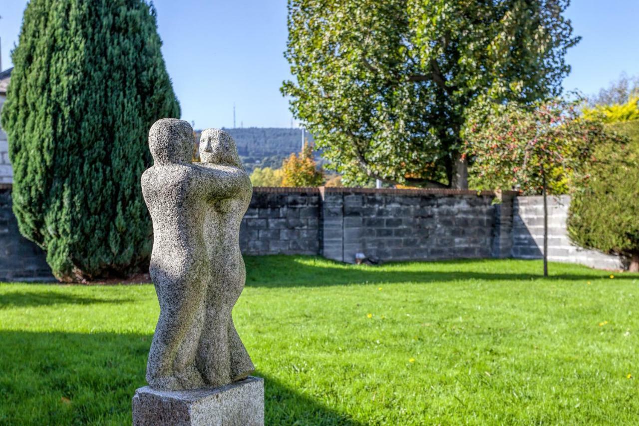 Tintawn House Hotel Sandyford Esterno foto