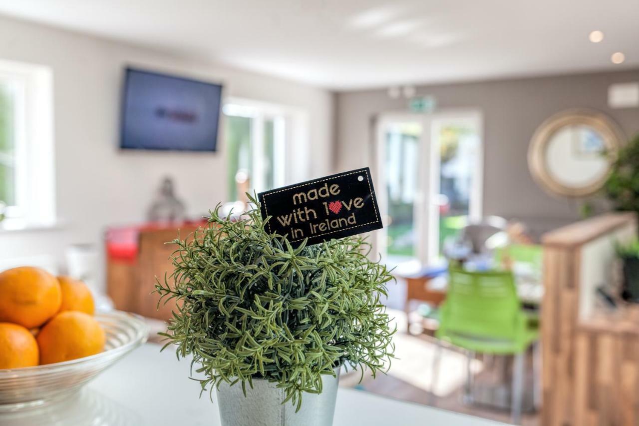 Tintawn House Hotel Sandyford Esterno foto